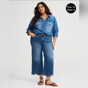 Torrid Wide-Leg Ankle Jeans